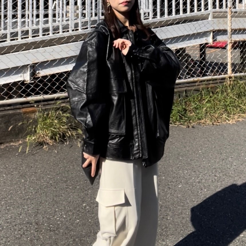 大学生フェイクレザーブルゾンコーデ