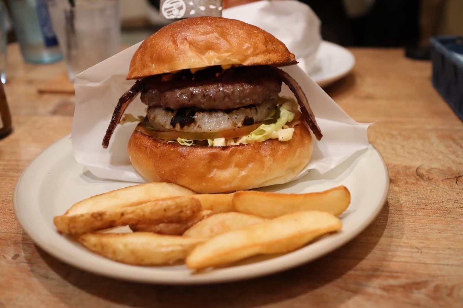 さくらバーガー、自家製ベーコン、奈良