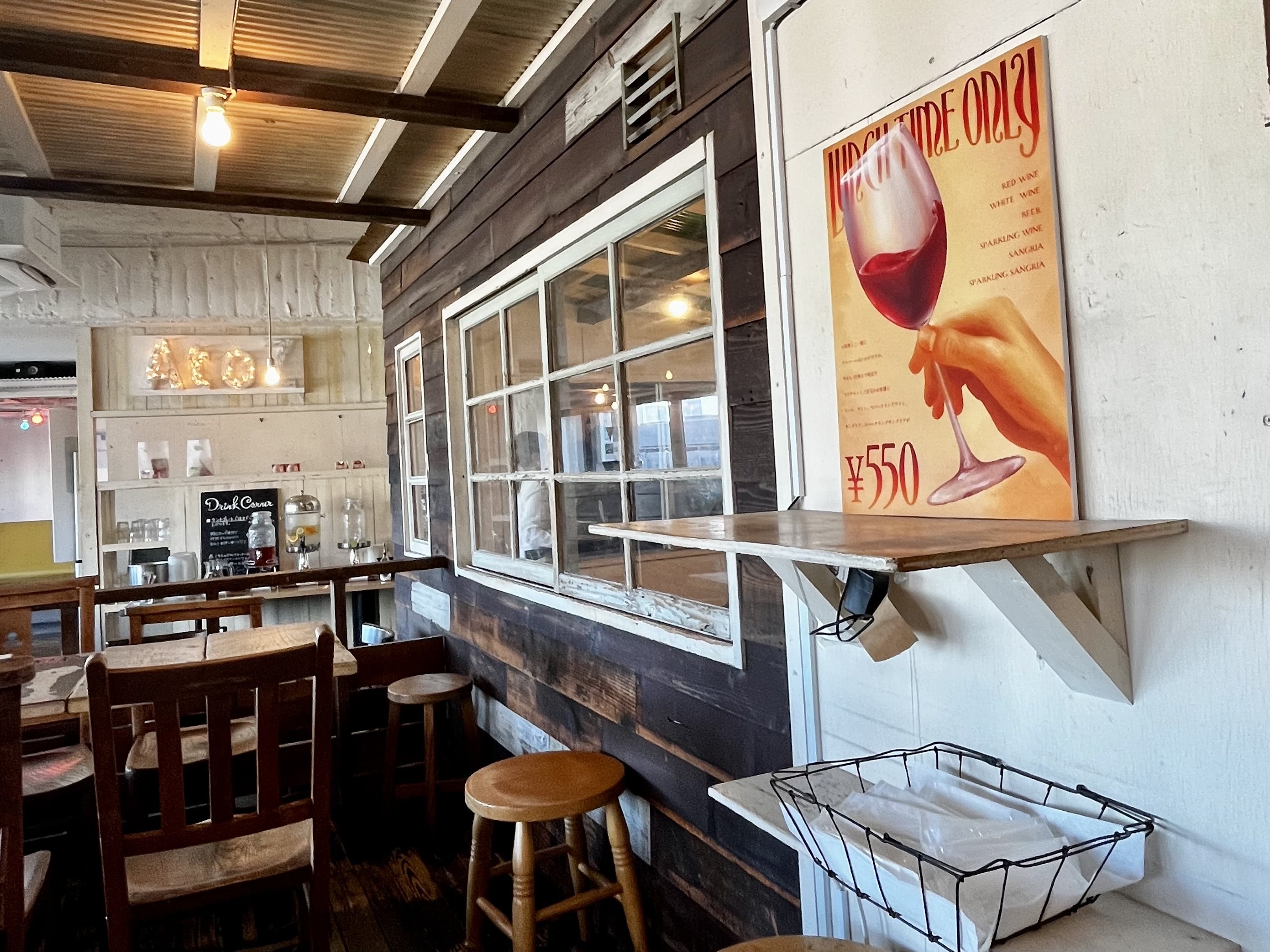 A to Z cafe 店内２