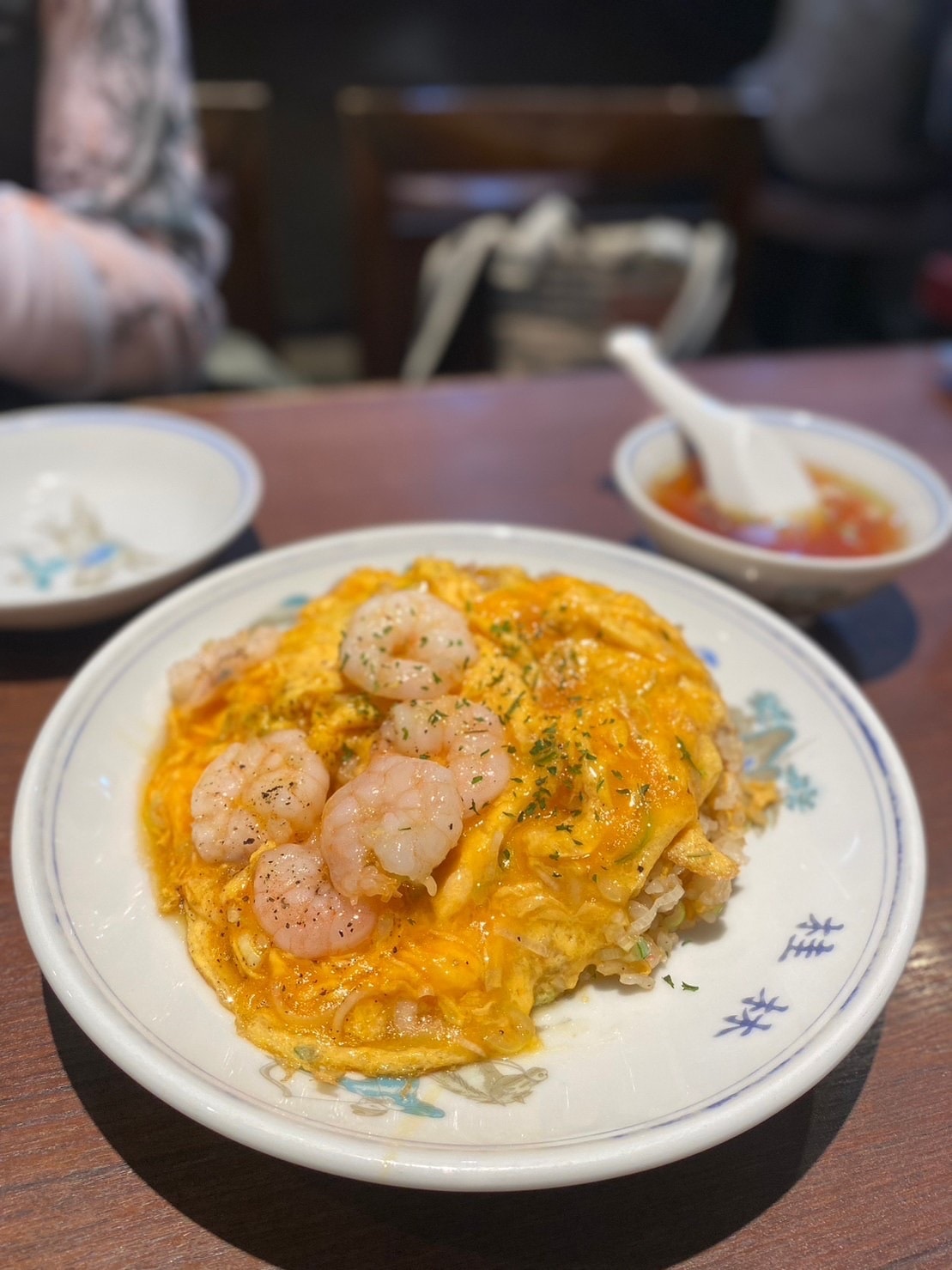 錦糸町にある町中華「桂林」の海老チャーハン
