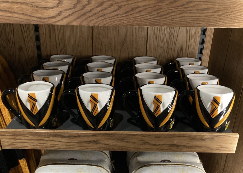 ハッフルパフネクタイマグカップ正面